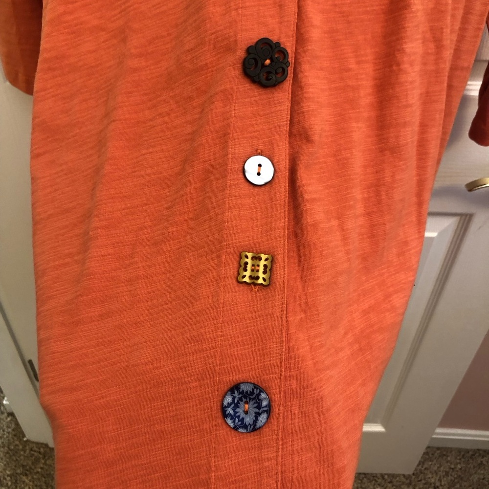 Soft Surroundings Mixed Button Danielle Tunic - Picture 7 of 13